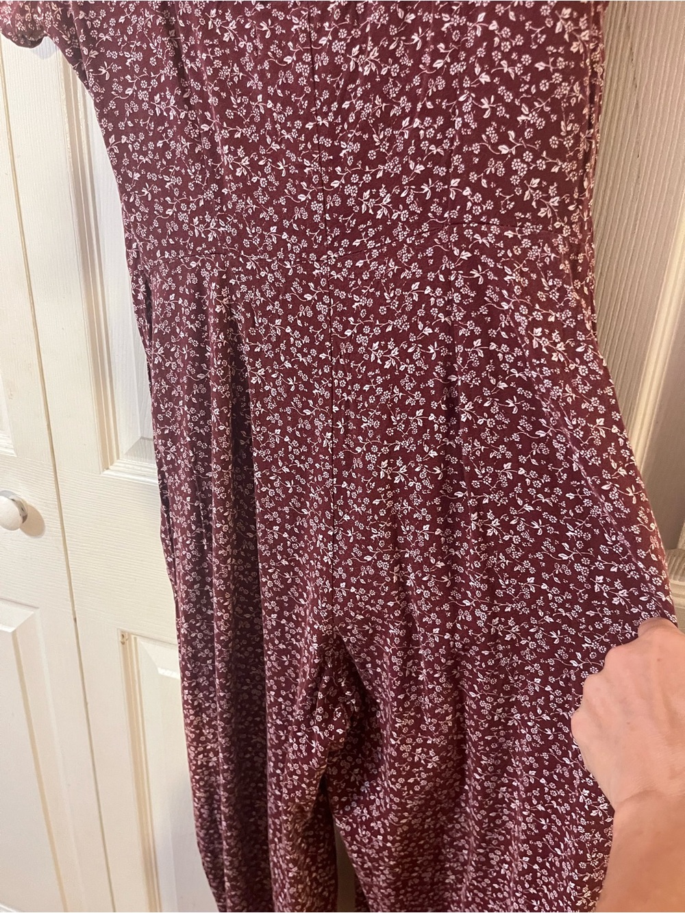 Abercrombie & Fitch Floral Jumpsuit Mauve/White Flowy Wide Leg Tie Back Zip (S) - Picture 5 of 7